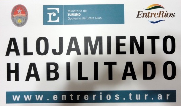 Cartel de alojamiento habilitado